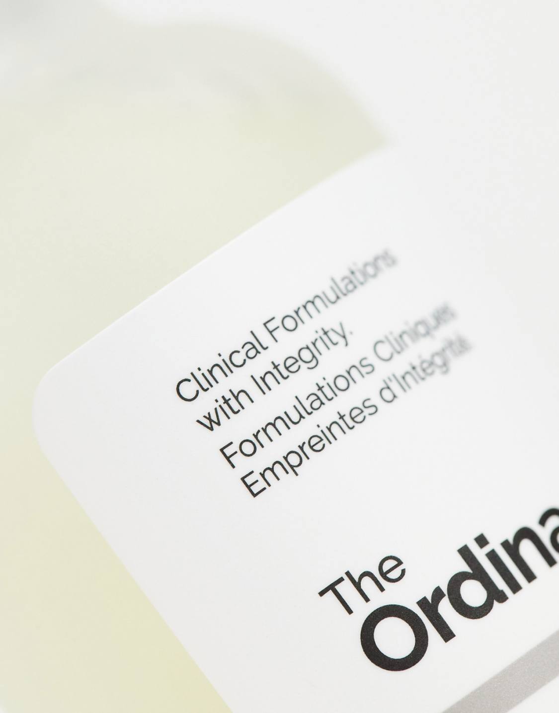 Hyaluronic Acid 2% + B5 (with Ceramides) etiqueta