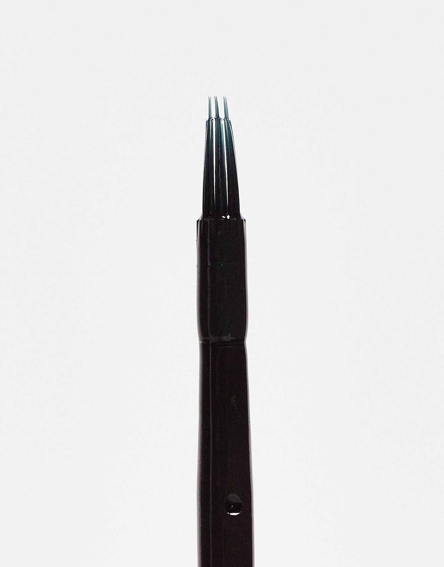 Multi-Peptide Lash and Brow Serum punta