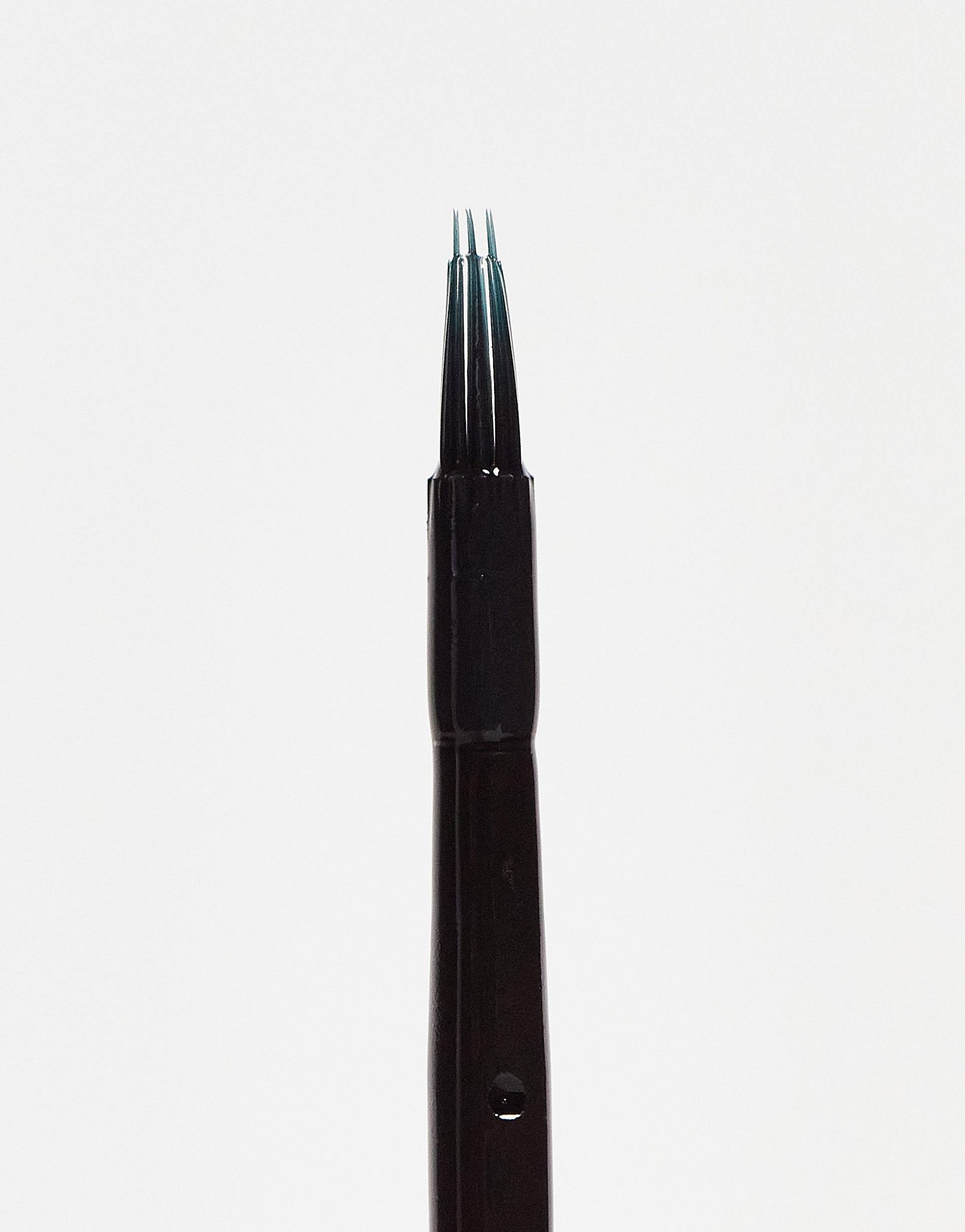 Multi-Peptide Lash and Brow Serum punta